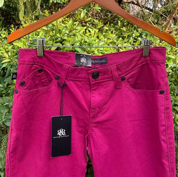 WOMANS JEANS - Picture 3 of 4